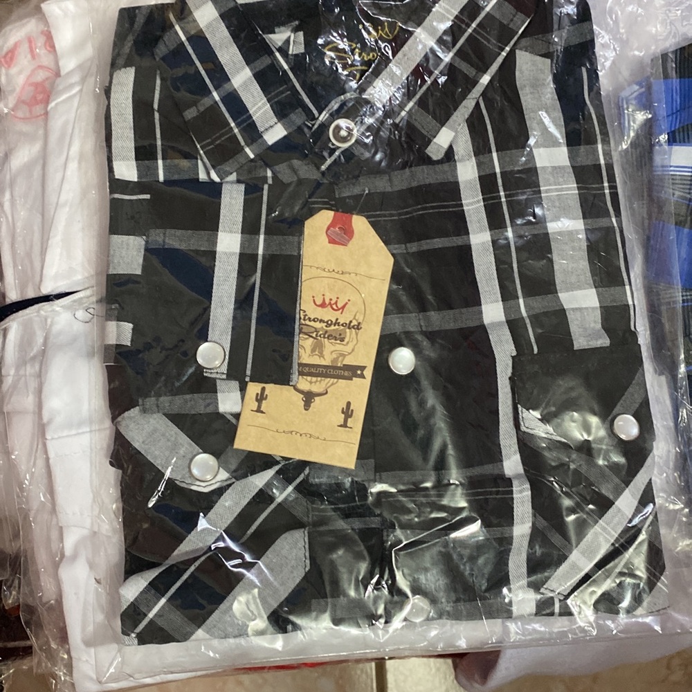 Cowboy shirts, Ariat m to all large sizes - Picture 4 of 4